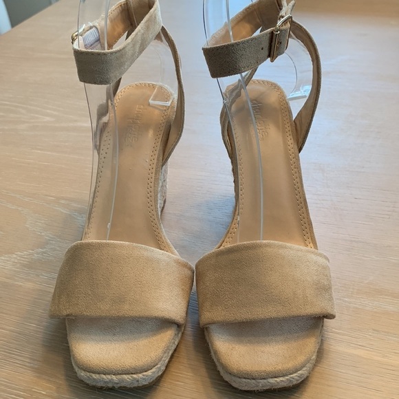 Charlotte Russe Wedge Peep toe sandals, new without box, size 6 - Picture 3 of 8